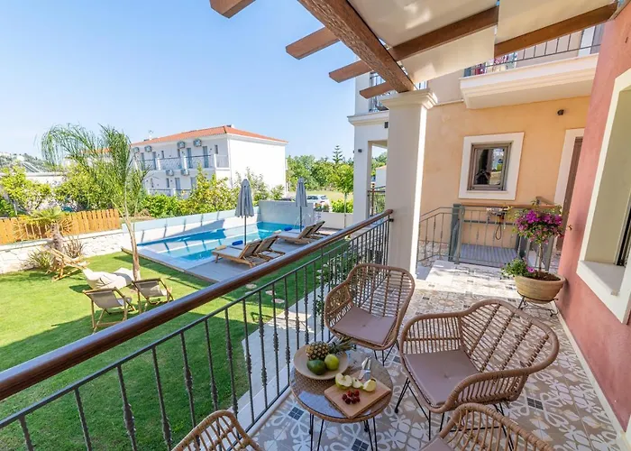 Perla Luxury Living