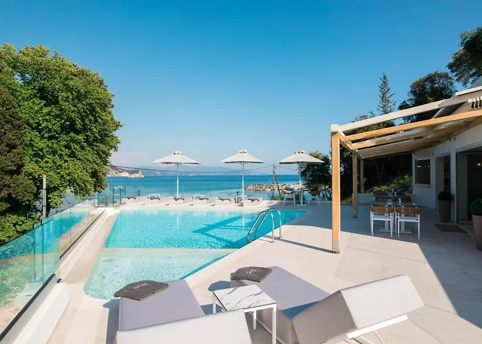 Alboro Seaside Suites