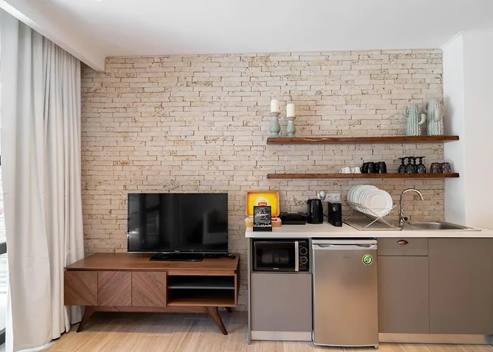 F&S Lounge Suites